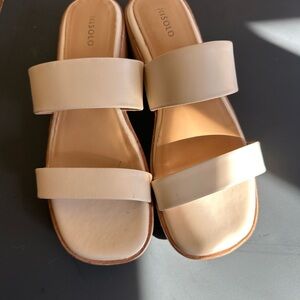 Nisolo wedges